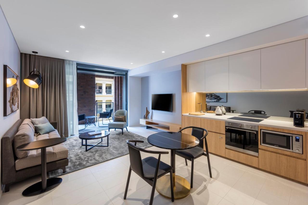 Skye Suites Сидней Экстерьер фото A typical apartment at The Standard London